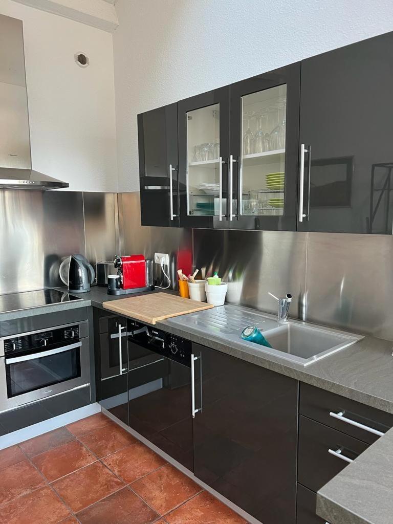 בורם-לה-מימוזה Appartement Vue Sur Mer, Piscine, Garage Prive מראה חיצוני תמונה