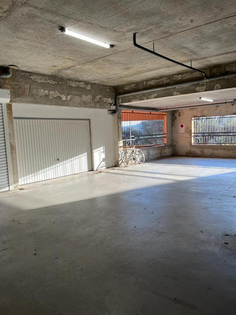 בורם-לה-מימוזה Appartement Vue Sur Mer, Piscine, Garage Prive מראה חיצוני תמונה